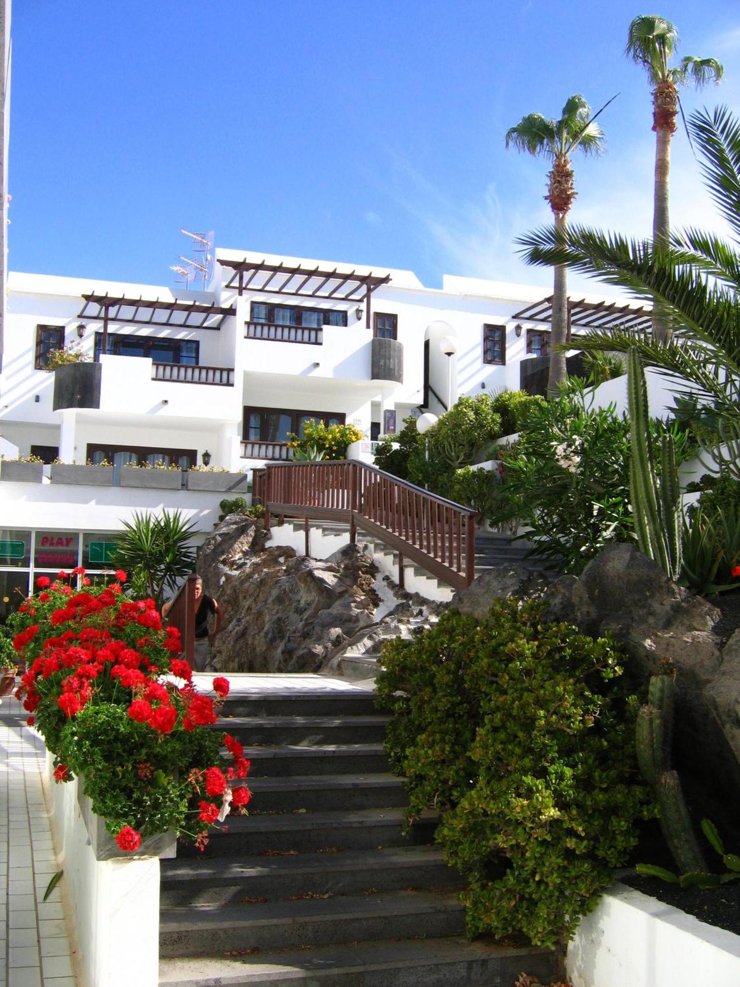 Aparthotel Plaza Azul Puerto del Carmen  Exterior foto